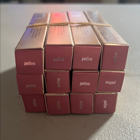 1 Dozen LOT of Stila Patina Lipstick Collection - Mauve Pink